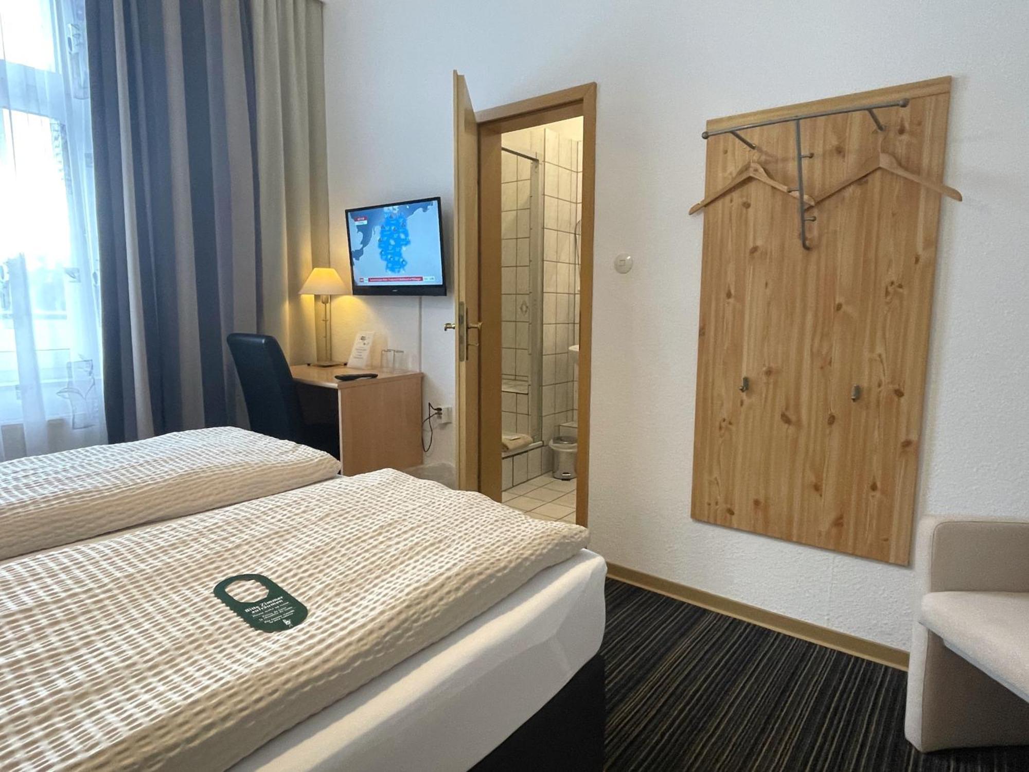 Hotel Antoni โบคุห์ม ภายนอก รูปภาพ