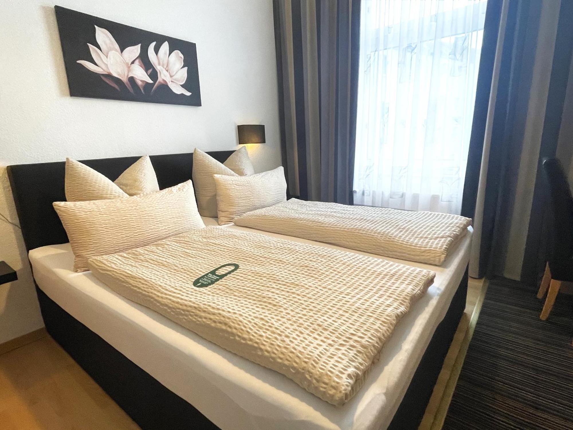 Hotel Antoni โบคุห์ม ภายนอก รูปภาพ